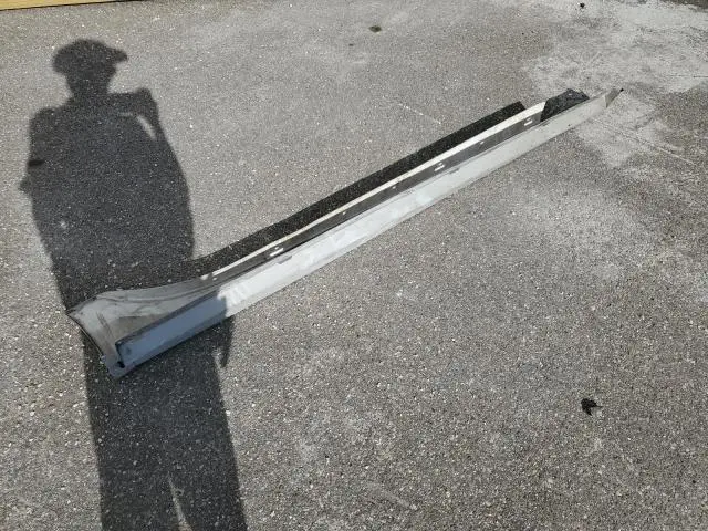 2017 JAGUAR XE R - SPORT  