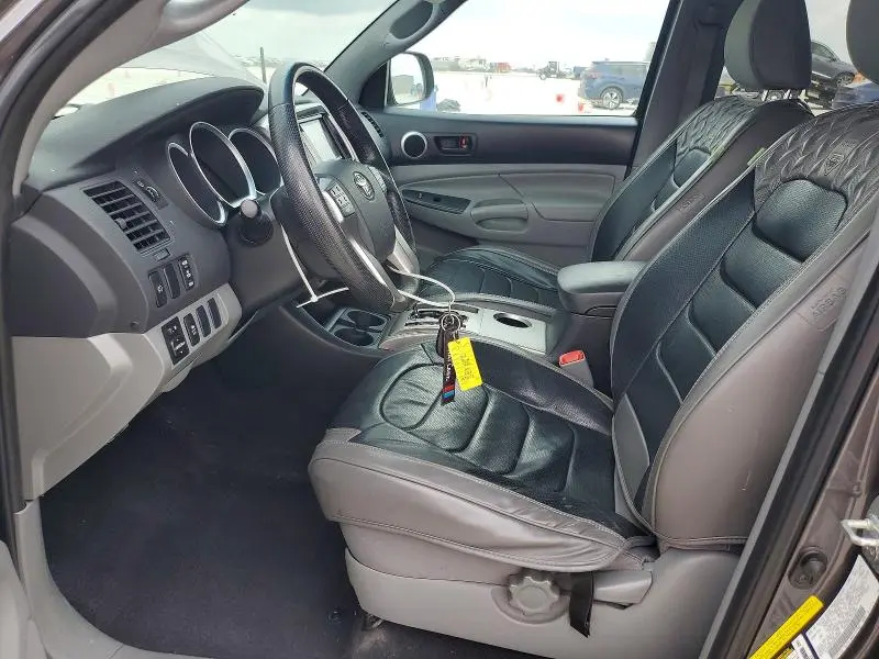 2013 TOYOTA TACOMA PRERUNNER V6  