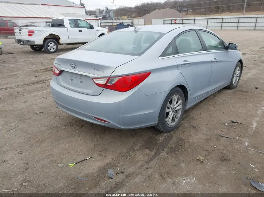 2013 HYUNDAI SONATA GLS