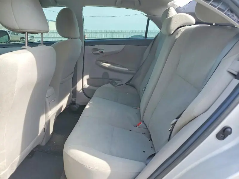 2013 TOYOTA COROLLA LE  