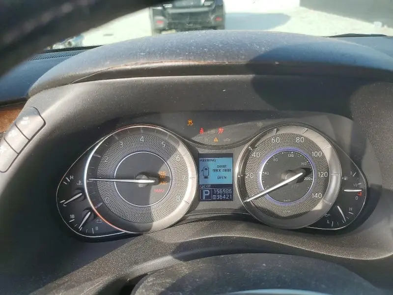 2011 INFINITI QX56 BASE  