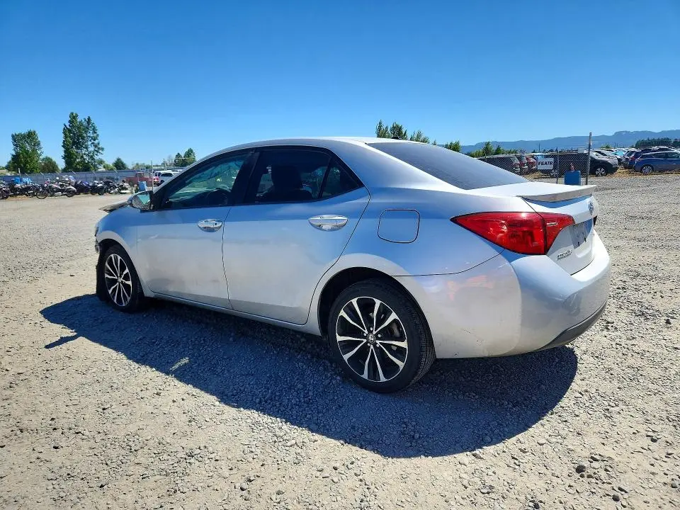 2017 TOYOTA COROLLA SE  