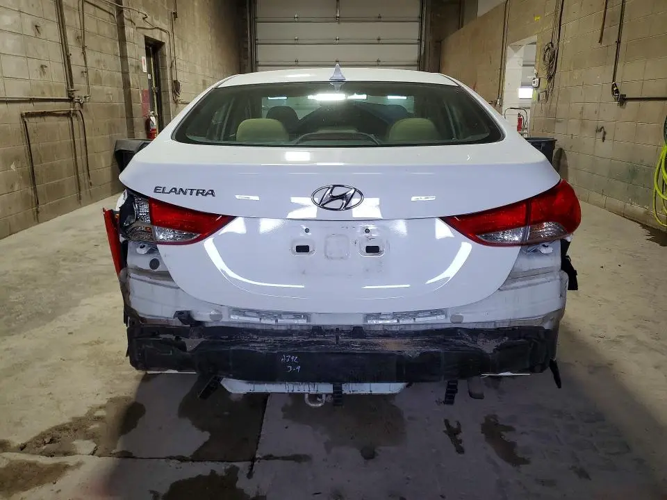 2013 HYUNDAI ELANTRA GLS  