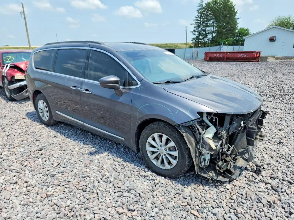 2017 CHRYSLER PACIFICA TOURING L  