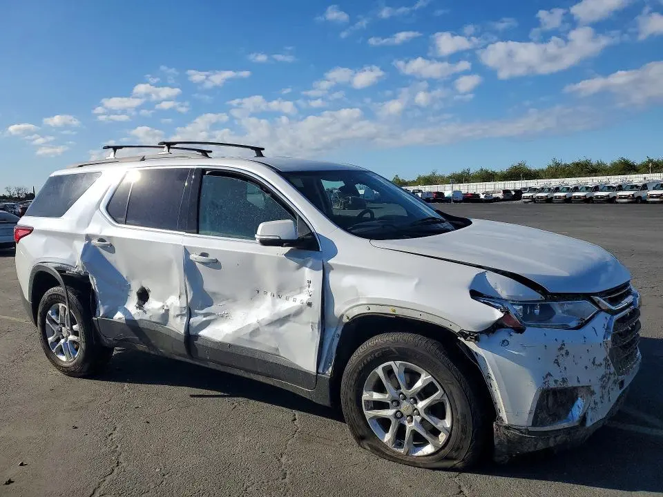 2021 CHEVROLET TRAVERSE LT  