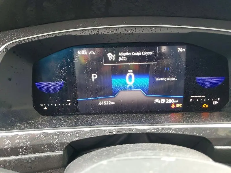 2022 VOLKSWAGEN TIGUAN SE  