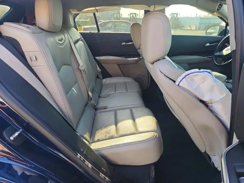 2019 CADILLAC XT4 PREMIUM LUXURY  