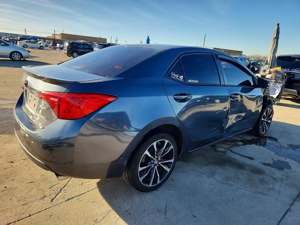 2018 TOYOTA COROLLA SE  
