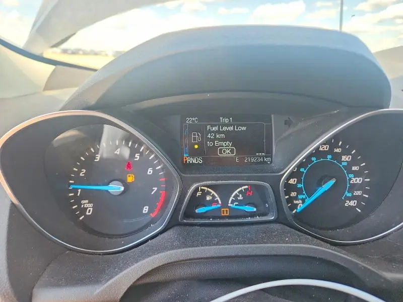 2015 FORD ESCAPE SE  