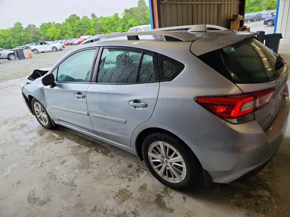 2017 SUBARU IMPREZA PREMIUM  