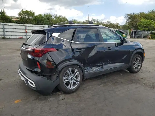 2022 KIA SELTOS S  
