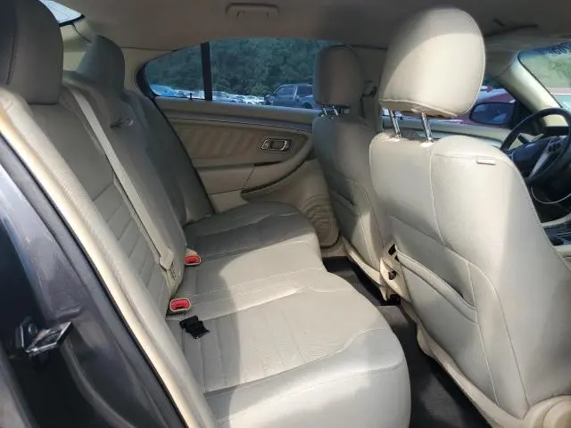 2018 FORD TAURUS SE  