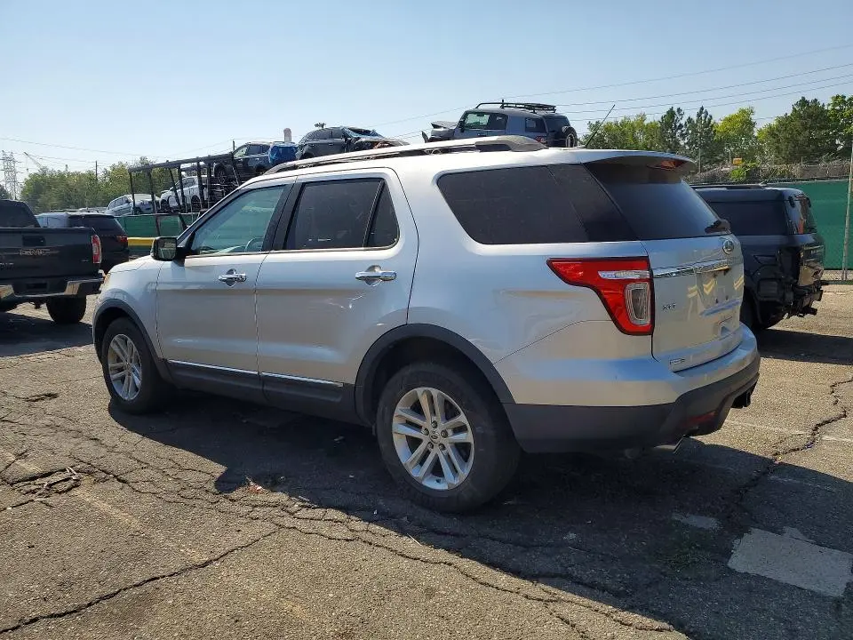 2011 FORD EXPLORER XLT  