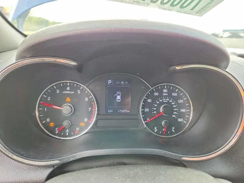 2017 KIA FORTE LX  