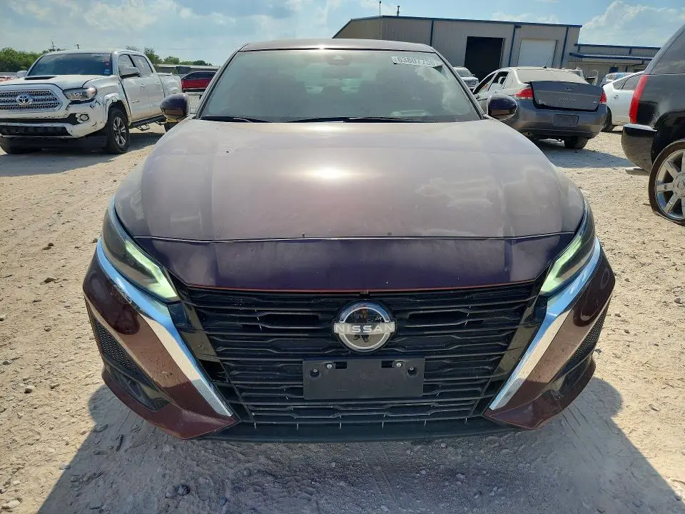 2023 NISSAN ALTIMA SL  