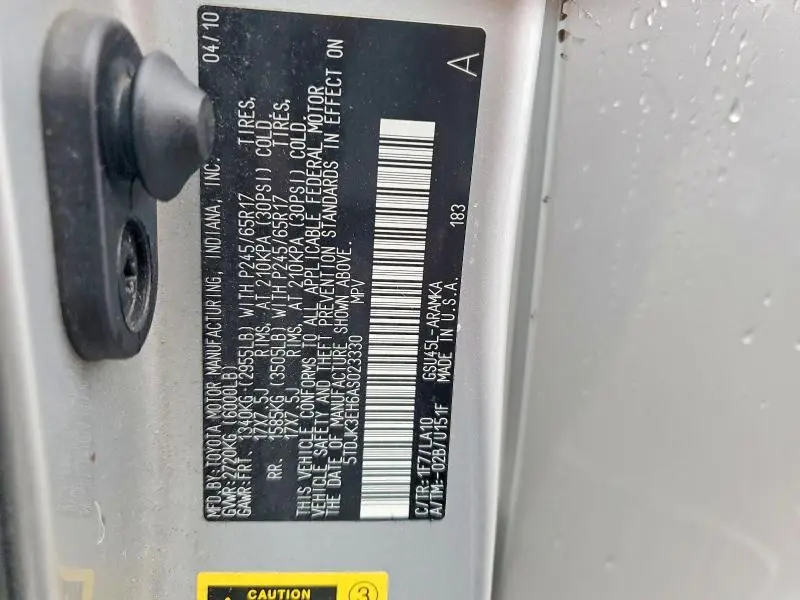 2010 TOYOTA HIGHLANDER SE  