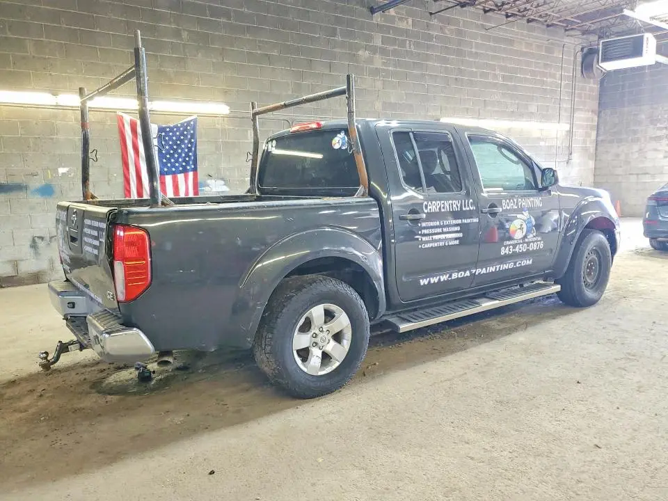 2010 NISSAN FRONTIER SE V6  