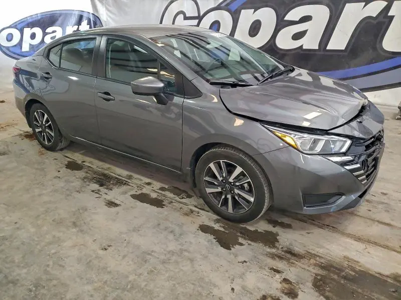 2024 NISSAN VERSA SV  