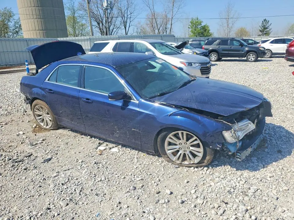 2016 CHRYSLER 300 LIMITED  