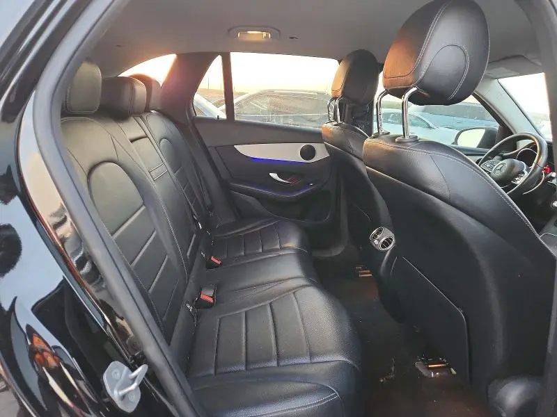 2021 MERCEDES-BENZ GLC 300  