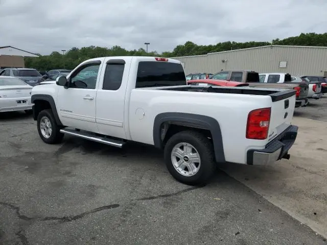 2011 CHEVROLET SILVERADO K1500 LT  