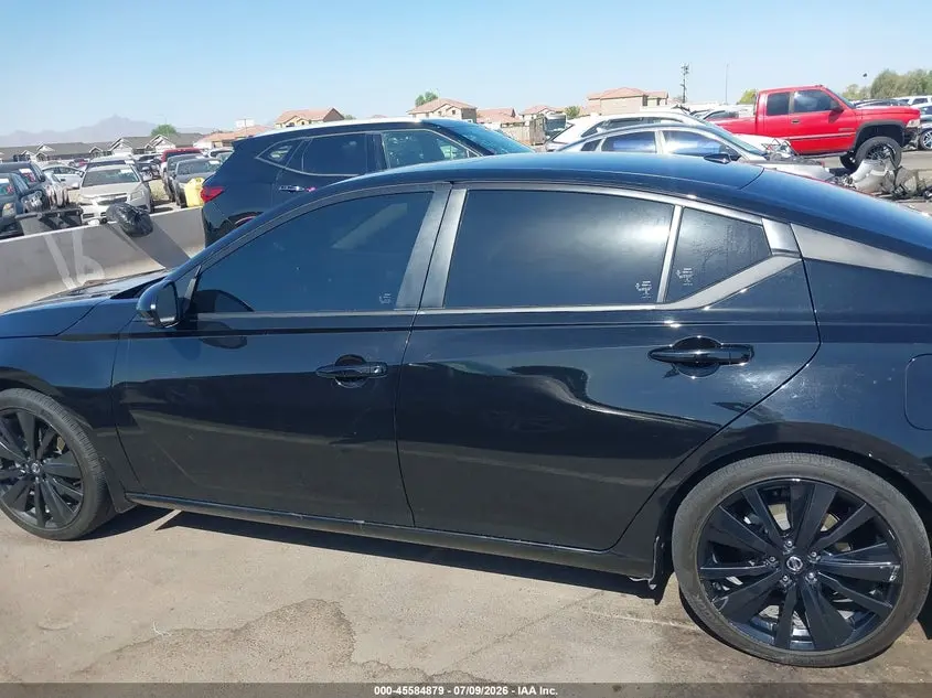 2022 NISSAN ALTIMA SR FWD