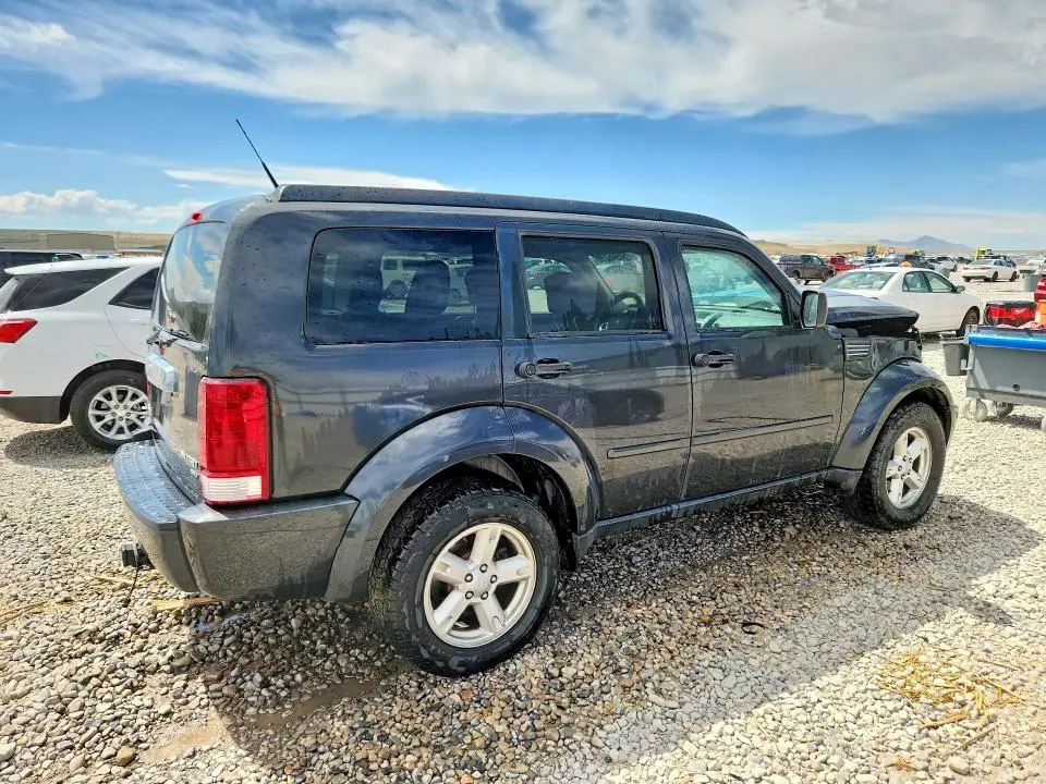 2011 DODGE NITRO SXT  