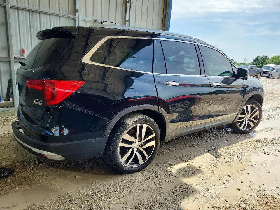 2018 HONDA PILOT TOURING  