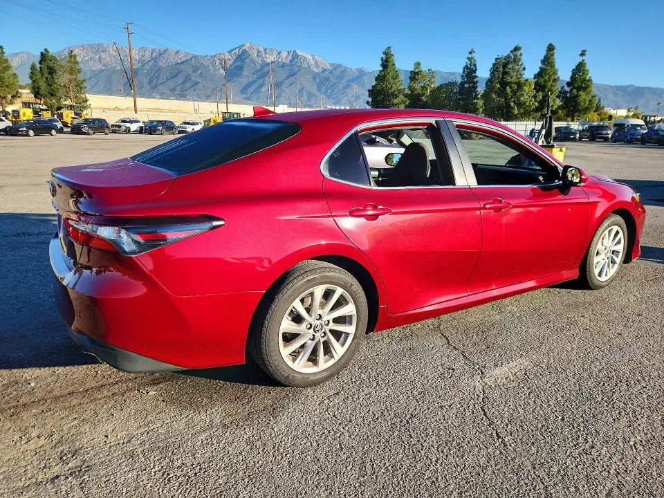 2021 TOYOTA CAMRY LE  