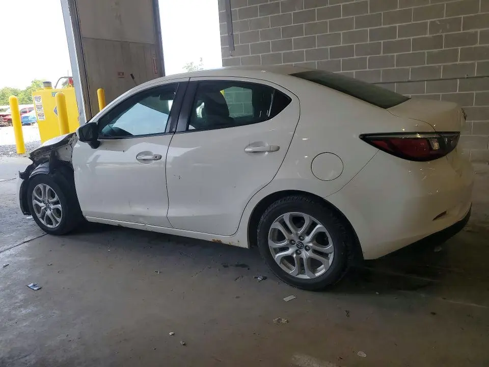 2017 TOYOTA YARIS IA BASE  