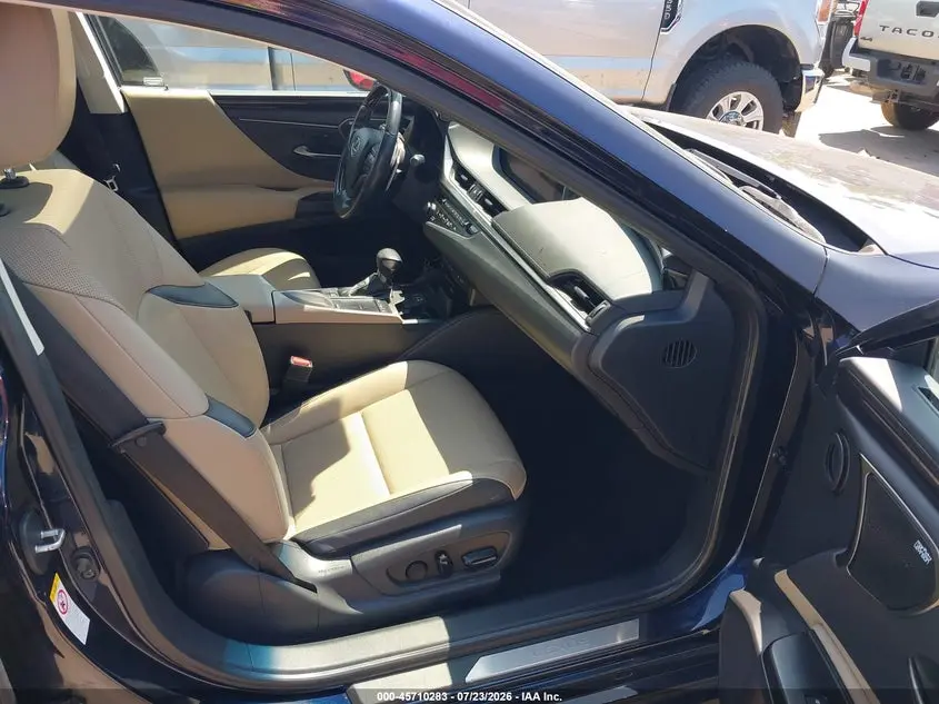 2019 LEXUS ES 350  