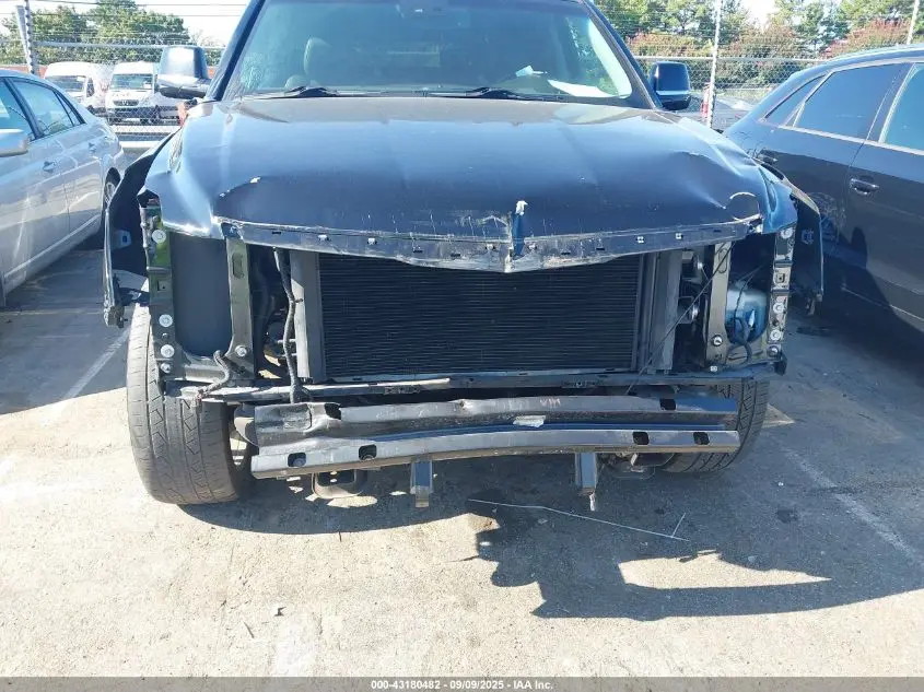 2016 CADILLAC ESCALADE LUXURY COLLECTION