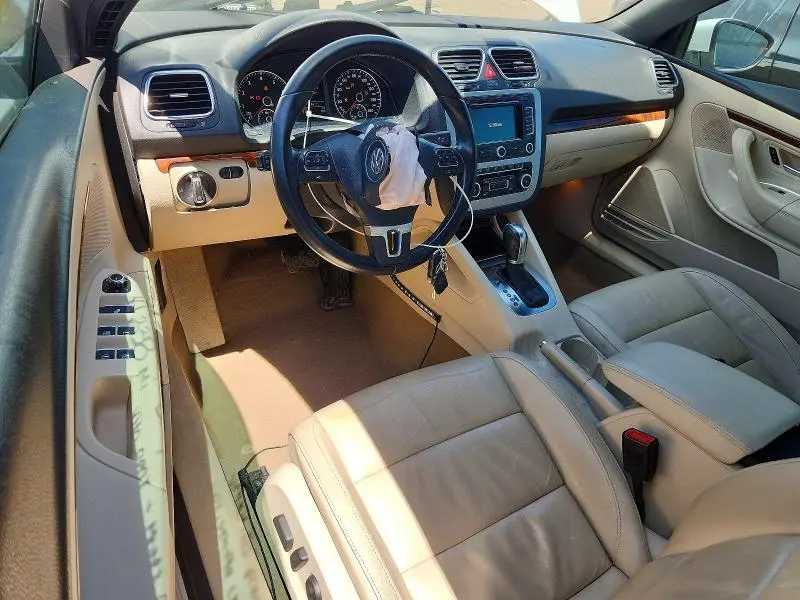 2012 VOLKSWAGEN EOS LUX  