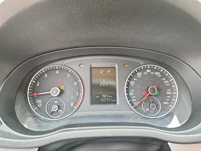 2015 VOLKSWAGEN PASSAT S  