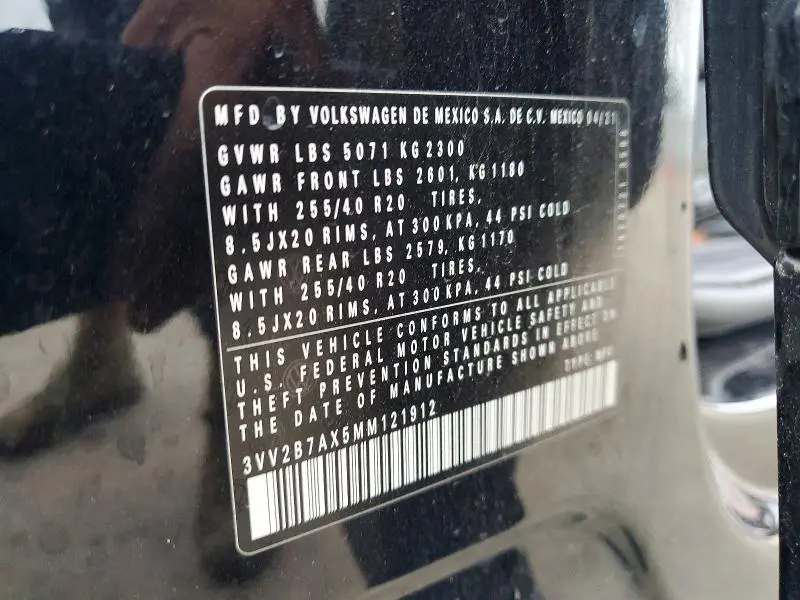 2021 VOLKSWAGEN TIGUAN SE  