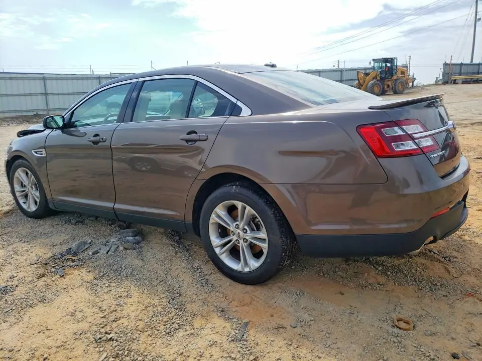 2015 FORD TAURUS SEL  