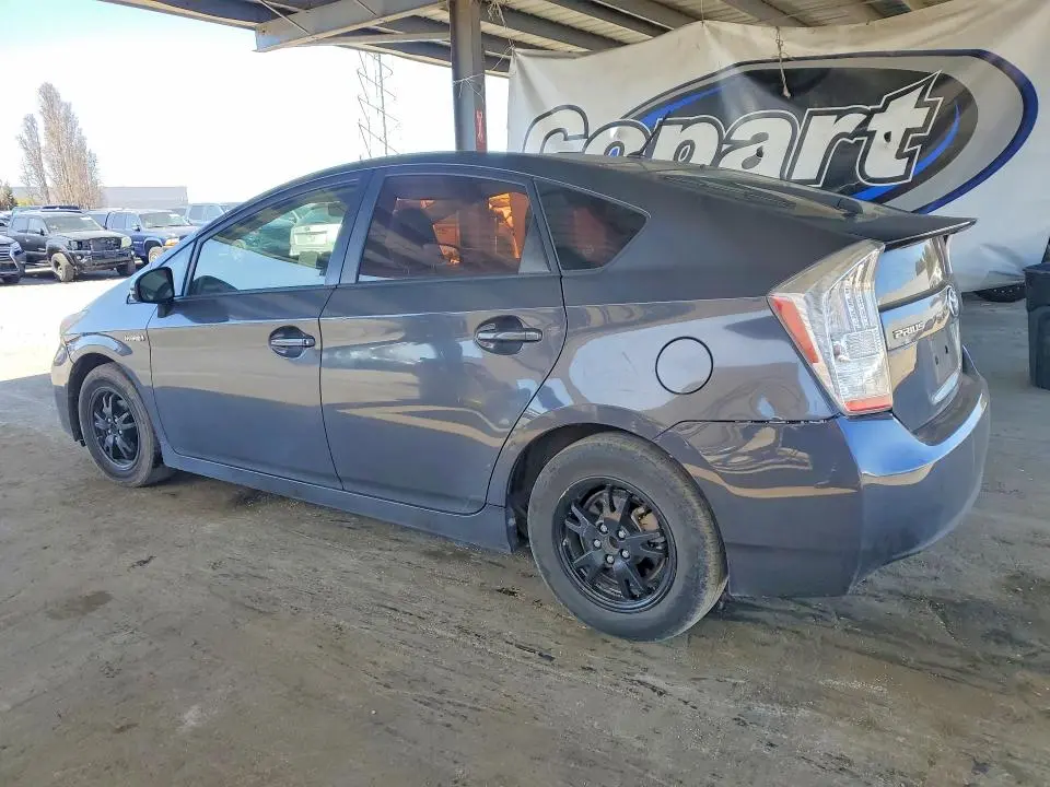 2014 TOYOTA PRIUS TWO  