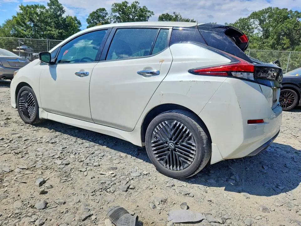 2024 NISSAN LEAF SV PLUS  