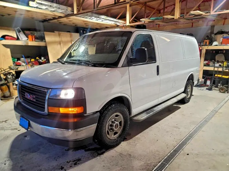 2017 GMC SAVANA G2500  