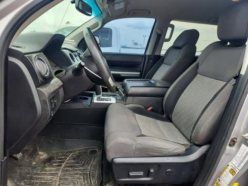 2016 TOYOTA TUNDRA SR5  