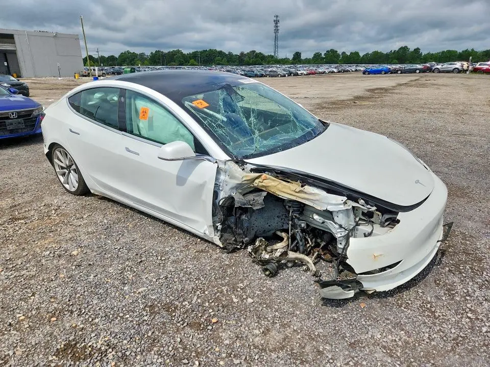 2019 TESLA MODEL 3   