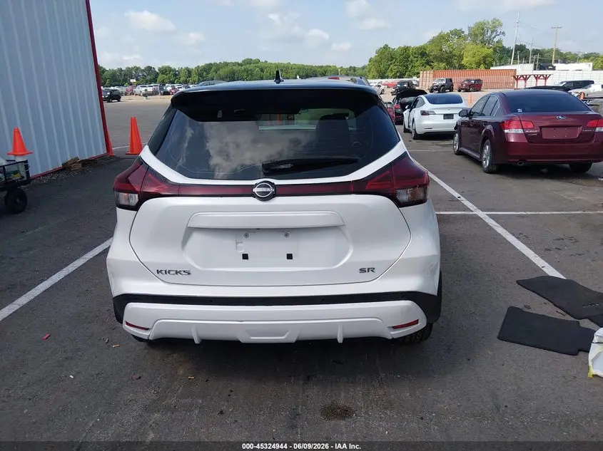 2022 NISSAN KICKS SR XTRONIC CVT