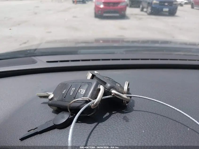 2014 VOLKSWAGEN PASSAT 2.0L TDI SE