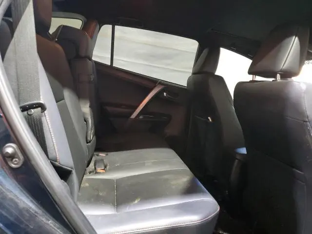 2017 TOYOTA RAV4 HV SE  