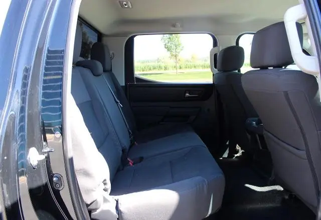 2024 TOYOTA TUNDRA SR5  