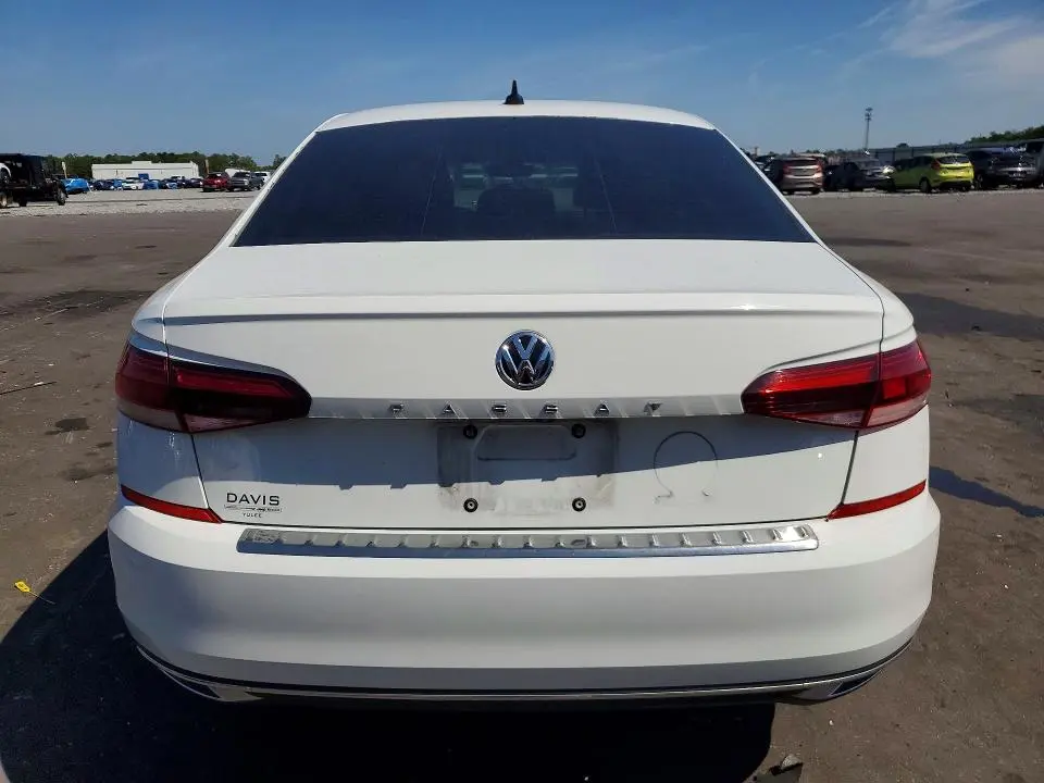 2022 VOLKSWAGEN PASSAT SE  