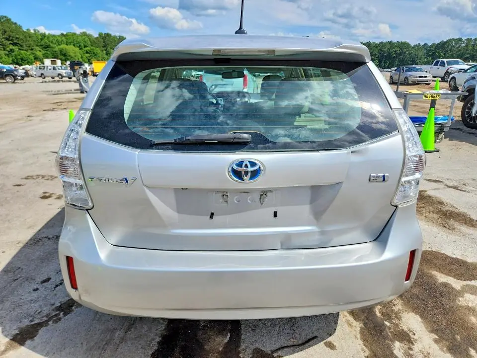 2013 TOYOTA PRIUS V FIVE  