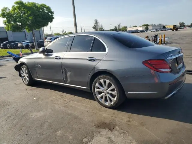 2017 MERCEDES-BENZ E 300  