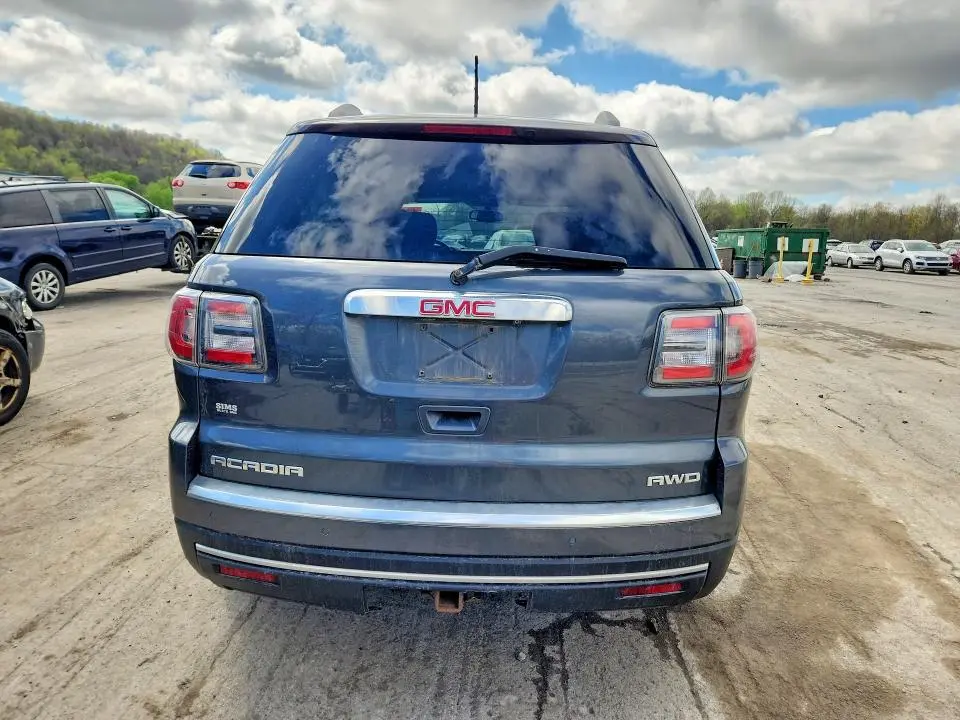 2013 GMC ACADIA SLE  