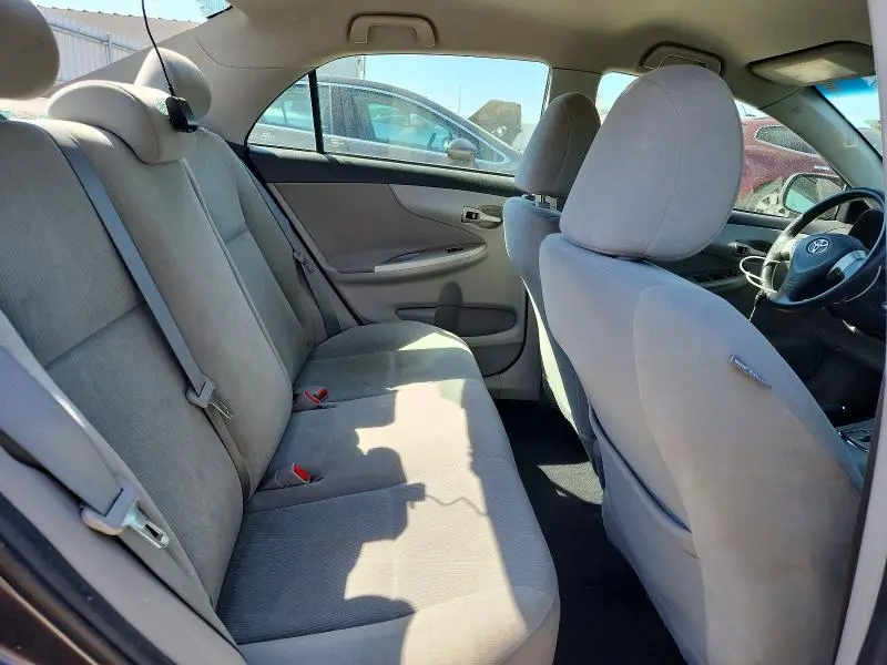 2013 TOYOTA COROLLA LE  